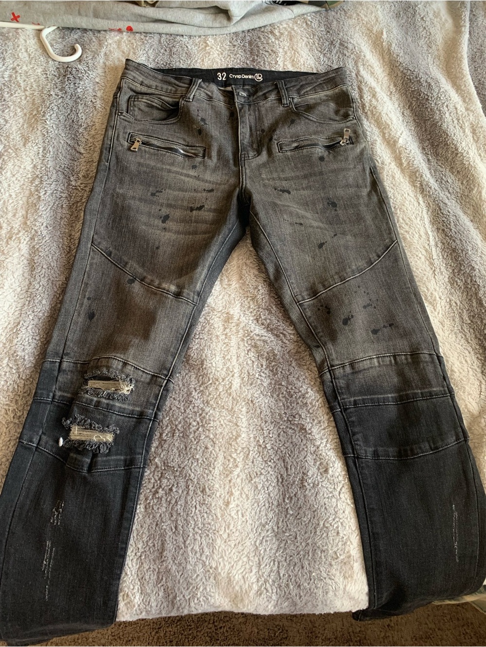 Slim Straight Men's Black Washed Jeans with Zip Details